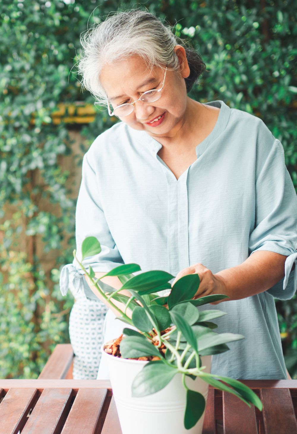 elderly working on plant home care services
